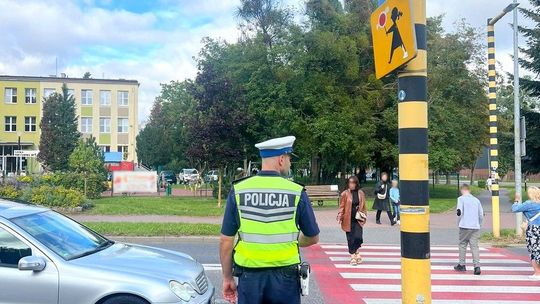 Bezpieczna droga do szkoły. Policjanci ruszają z działaniami w rejonach placówek oświatowych