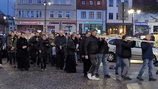 Już w piątek ulicami miasta przejdzie droga krzyżowa
