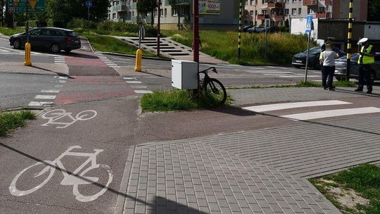 Nie ustąpiła pierwszeństwa rowerzyście. 50-latek trafił do szpitala