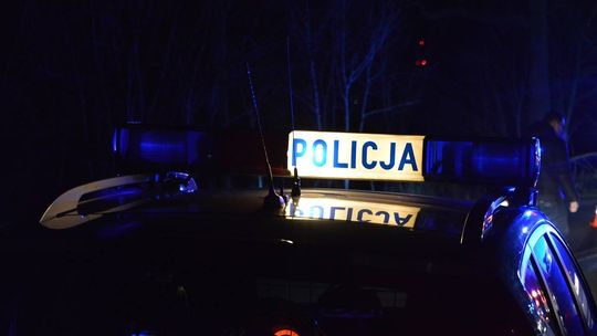 Nie żyje 41-latek ugodzony nożem! Policyjny pościg i próba zepchnięcia radiowozu. Zatrzymano już 10 osób