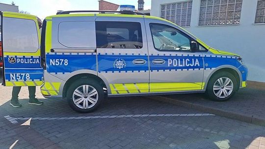 Nowy radiowóz w rękach starogardzkich policjantów