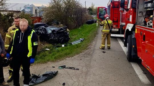 PILNE: Koszmarny wypadek na DK 91!  Dwie osoby nie żyją, dwie są poważnie ranne