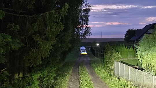 PILNE: Mężczyzna zraniony w twarz. Policjanci ustalają okoliczności tego zdarzenia