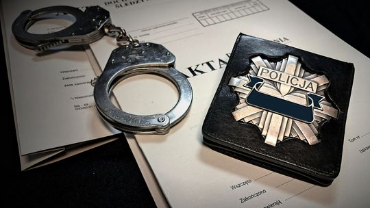 Posługiwał się cudzą kartą płatniczą i wpadł na gorącym uczynku