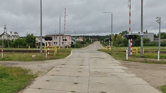 Przejazd kolejowy w Kaliskach zamknięty. Utrudnienia dla kierowców i pieszych