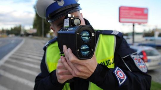 Sierpniowy weekend na drogach powiatu starogardzkiego. Policjanci apelują o rozwagę