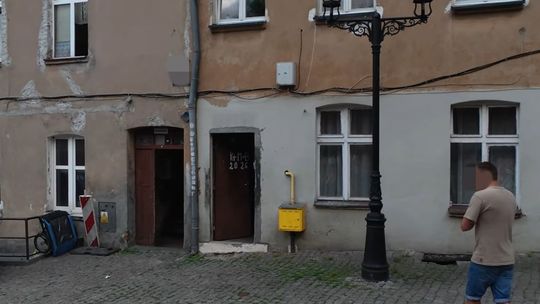 Z OSTATNIEJ CHWILI: Są zarzuty dla 19-letniego Jakuba K. Mężczyzna podejrzany jest o zabójstwo własnej matki