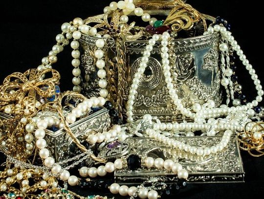 13 Marca 2026 r. - Ważny dzień w kalendarzu. Dzień Klejnotów