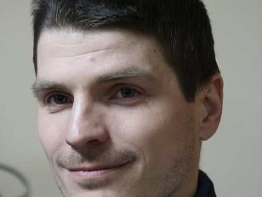 &quot;Abyśmy mogli być razem...&quot;. Historia ojca, który przyjechał do Starogardu Gd. by zarobić na leczenie swej córki 
