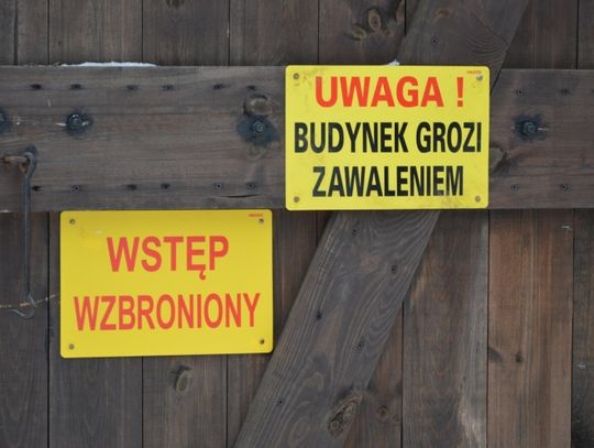 Budynek ujeżdżalni grozi zawaleniem?  