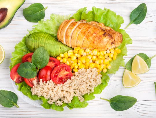 Catering dietetyczny dla przyszłych mam - jak zapewnić odpowiednią dietę w ciąży?