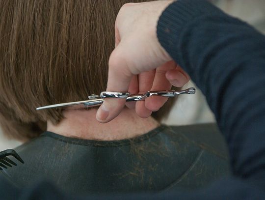 Co będzie królować w tym roku na głowach Polaków? Sprawdź trendy fryzjerskie 2020