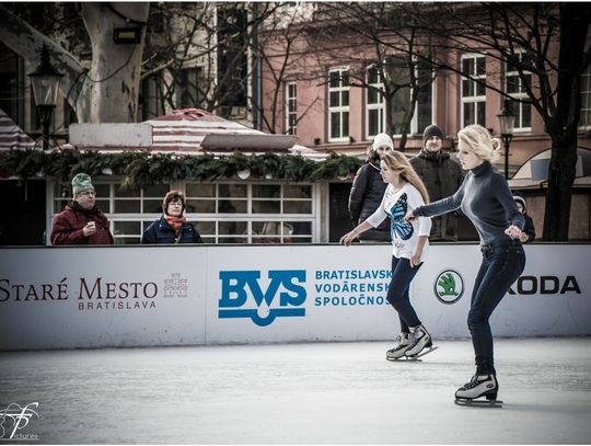 Co warto wiedzieć przed wynajmem lodowiska?