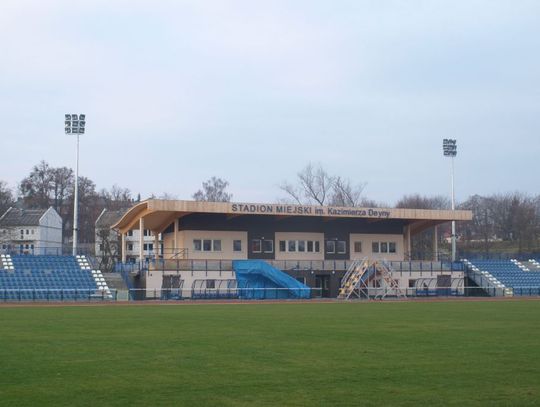 Coraz mniej czasu na przygotowanie stadionu