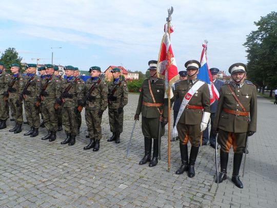 Cześć i chwała bohaterom! 