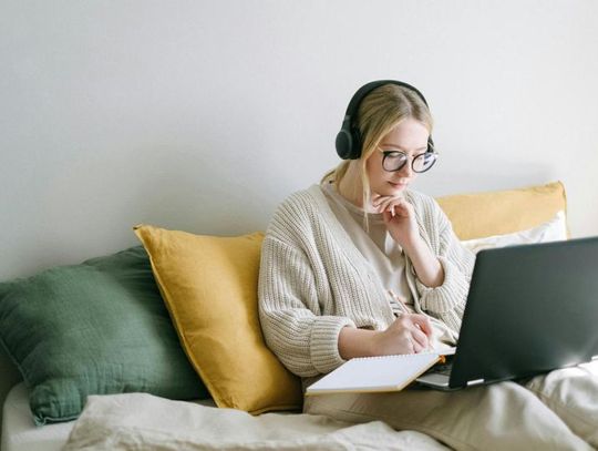 Czy porady prawne online zyskują na znaczeniu? Zmieniające się potrzeby klientów w 2025 roku