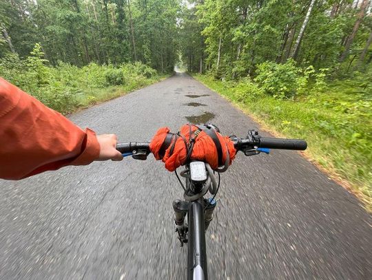 Czy rowerem elektrycznym można jeździć w deszczu?