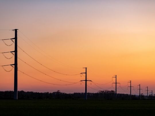 Czy w Polsce możemy spodziewać się blackoutu? Robienie zapasów krok po kroku