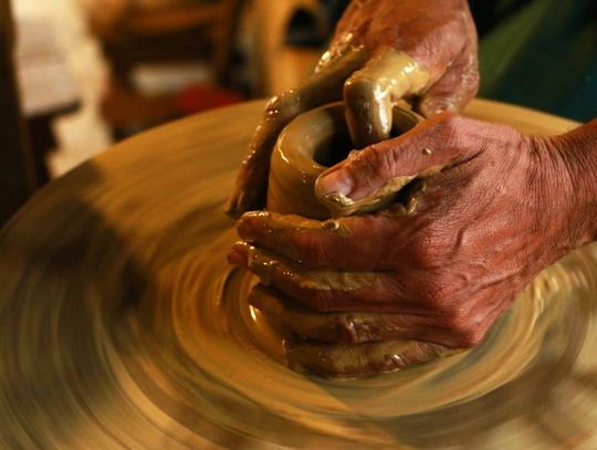 Czym się różni glina od masy samoutwardzalnej? Czym się różni glina od masy samoutwardzalnej?