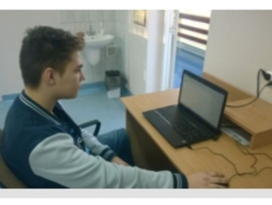 Darmowe komputery dla wszystkich miejskich szkół i Uniwersytetu Trzeciego Wieku  