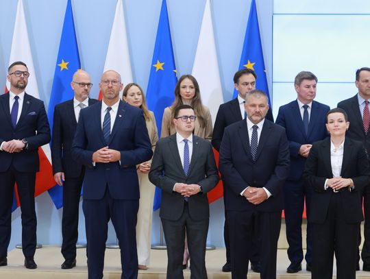Donald Tusk zaprezentował nowy skład rządu