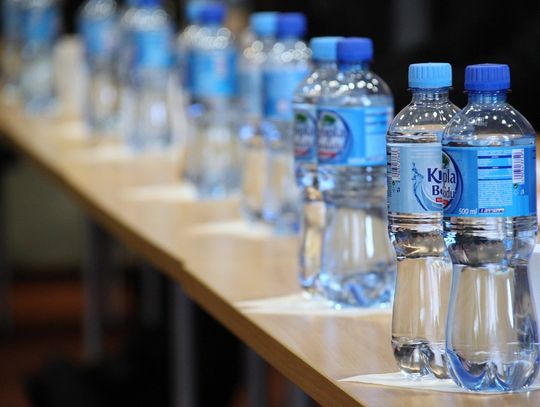 Dziś startuje system kaucyjny. Zapłacimy więcej za butelki szklane i plastikowe oraz puszki!