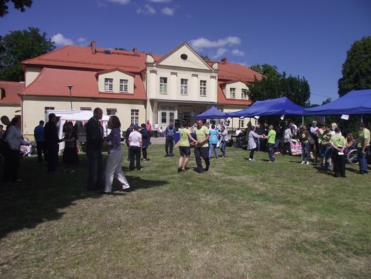 Festyn z okazji &quot;dnia łasucha&quot; w DPS w Szpęgawsku