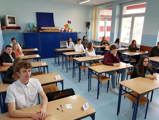 FOTO: Egzamin gimnazjalny 2018! Dziś przyroda i matematyka, jutro język obcy