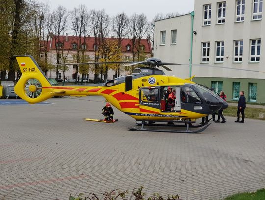 FOTO, FILM: Akcja ratunkowa na Starym Cmentarzu. Na miejsce zadysponowano LPR 