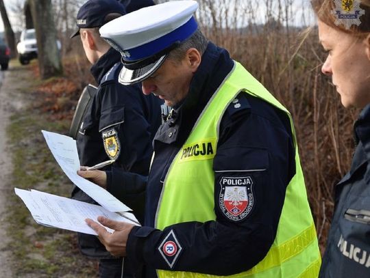 FOTO, FILM: Specjaliści badali przyczyny wypadku śmiertelnego w Malarach 