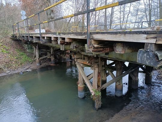 [FOTO] Mieszkańcy walczą o most w Wilczych Górach