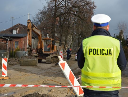 FOTO: Niewybuch na ulicy Kolejowej. Policja ewakuowała mieszkańców 