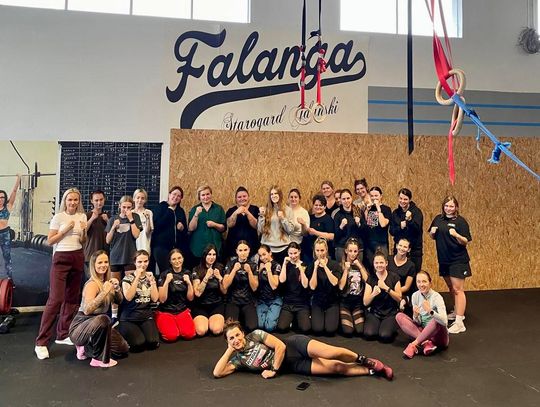 [FOTO] Warsztaty z samoobrony dla kobiet. Panie ćwiczyły pod okiem zawodniczki MMA