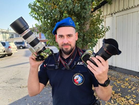 „Fotografia – pasja i służba, które łączy w misji". Prace  policjanta z pasją - mł. asp. Sebastiana Duzowskiego na wystawie "Ulotne dziedzictwo Kociewia" w ODK