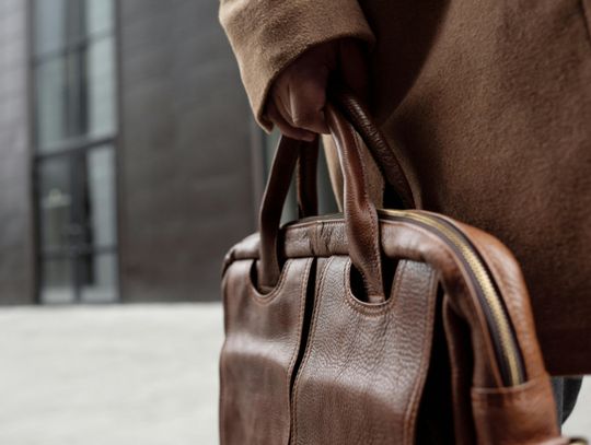 Galanteria skórzana jako idealny pomysł na elegancki prezent