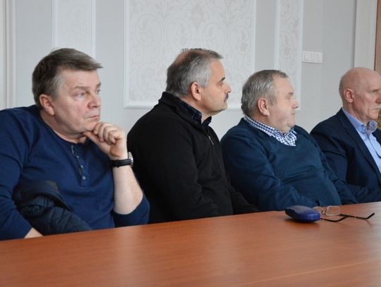 Głodowe pensje kierowców. 40 lat stażu pracy i 1800 zł. Zatrważające realia pracy 