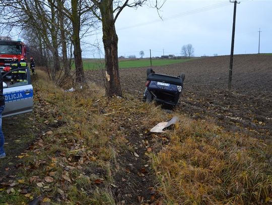 Groźny wypadek! Droga częściowo nieprzejezdna