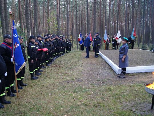III Apel Pamięci w Lesie Zajączek. Uczcili pamięć ofiar hitleryzmu 