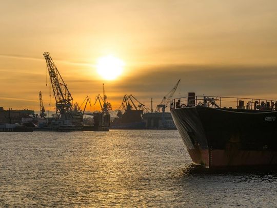 Jak działa morski terminal przeładunkowy w Gdańsku?