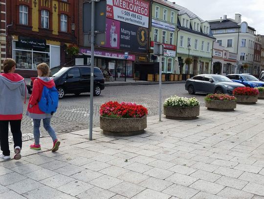 Jest nas coraz mniej. Ilu nas jest, ilu się urodziło, a ilu zmarło? 