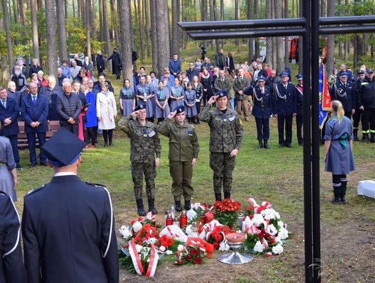 Jutro uroczystości w Lesie Zajączek koło Skórcza