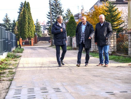 Kolejny kilometr dróg tymczasowo utwardzonych