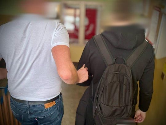 KONTROWERSJE: Napadli na 15-latka i zabrali mu pieniądze. Dwaj 17-latkowie odpowiedzą za swoje zachowanie