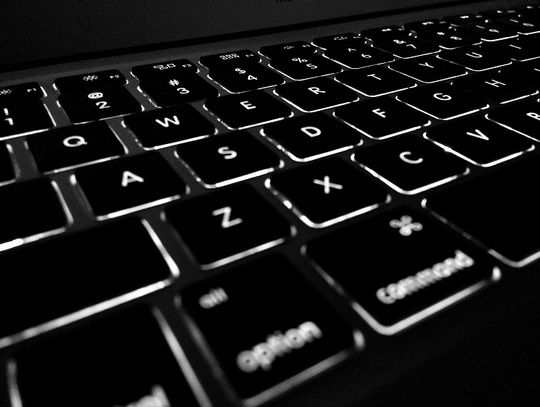 Laptopy Dell - najlepsze dla profesjonalistów