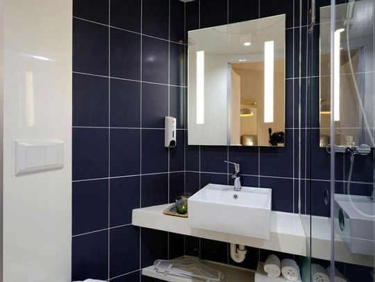 LED lustra do łazienki – największe zalety rozwiązania LED lustra do łazienki – największe zalety rozwiązania