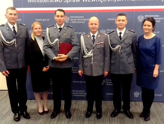 Minister Błaszczak wyróżnił funkcjonariuszy z Lubichowa 