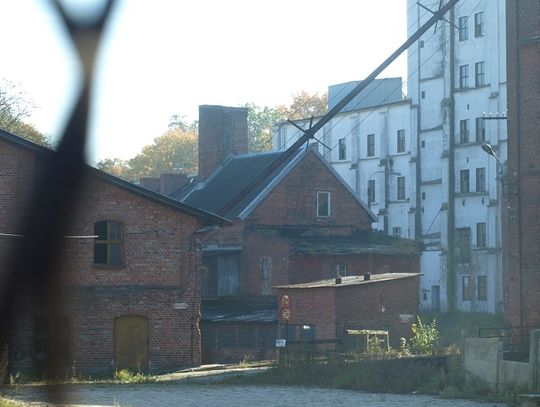 Młyny stanęły w ogniu. Złomiarze nie mają litości 