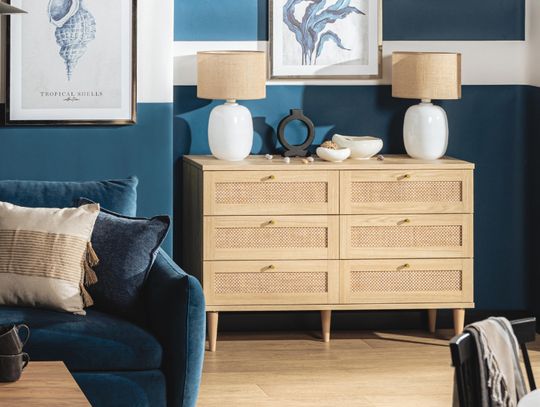 Modern coastal w Gdańsku: te meble i dodatki wprowadzą nadmorski klimat do Twojej aranżacji