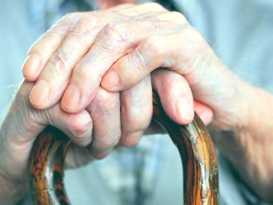 „Nie mam za co żyć...” - Emeryci i renciści skarżą się, że brakuje im na podstawowe potrzeby