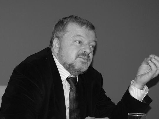 Nie żyje Senator RP Andrzej Grzyb. Zmarł po długiej walce z chorobą